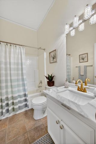 4551 Scenic Dr, Rocklin, CA 95765