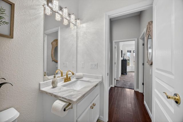 4551 Scenic Dr, Rocklin, CA 95765