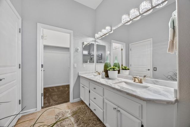 4551 Scenic Dr, Rocklin, CA 95765