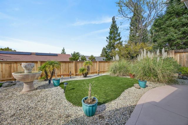 4551 Scenic Dr, Rocklin, CA 95765