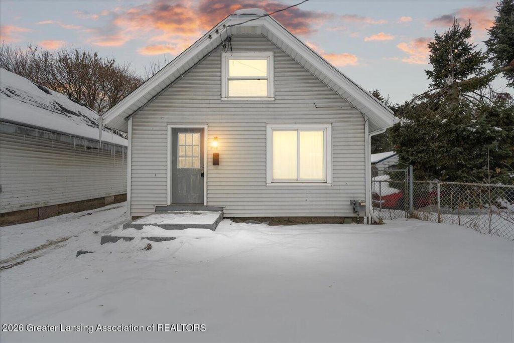 1415 New York Avenue, Lansing, MI 48906