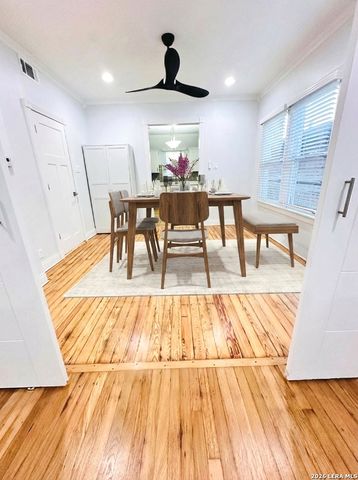 525 Mission St Apt 4, San Antonio, TX 78210