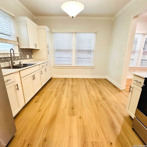 525 Mission St Apt 4, San Antonio, TX 78210