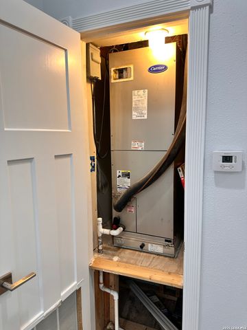 525 Mission St Apt 4, San Antonio, TX 78210