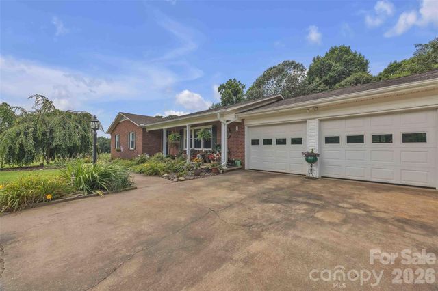 137 Proust Road, Statesville, NC 28625
