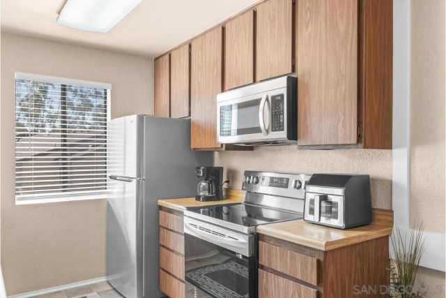10332 Caminito Aralia 109, San Diego, CA 92131