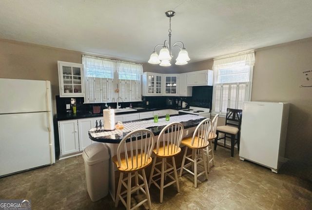 2408 37th Street, Valley, AL 36854