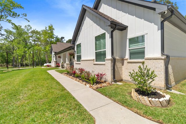 33210 Walnut Crossing, Magnolia, TX 77355