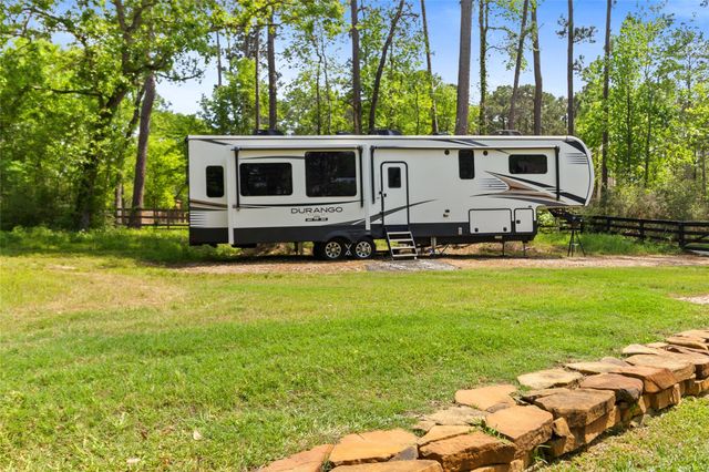 33210 Walnut Crossing, Magnolia, TX 77355