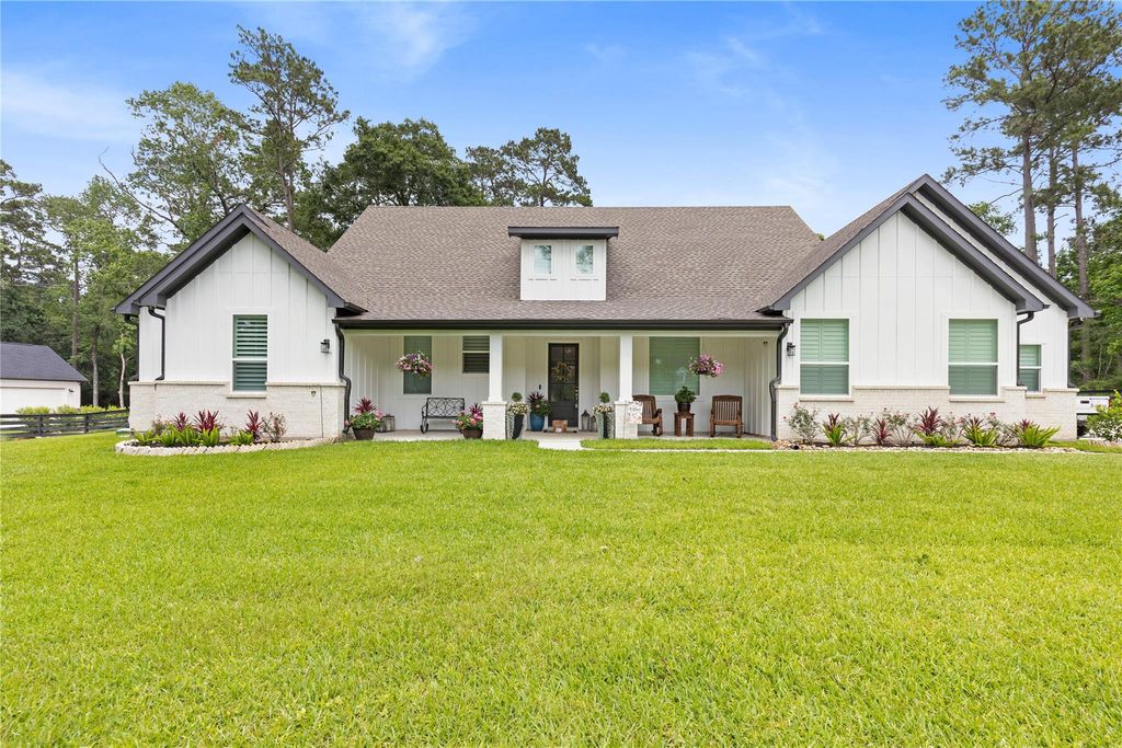 33210 Walnut Crossing, Magnolia, TX 77355
