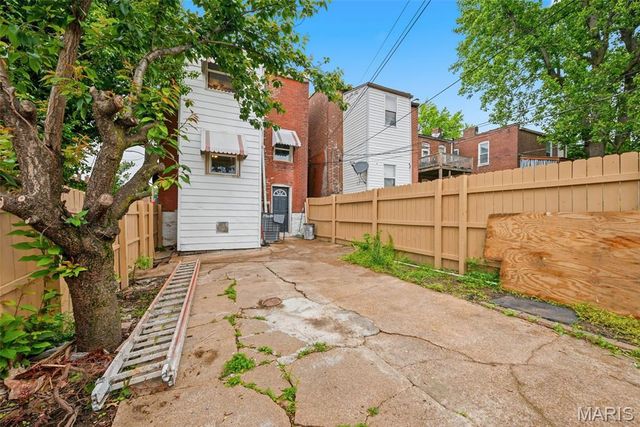 3662 Minnesota Avenue, St Louis, MO 63118