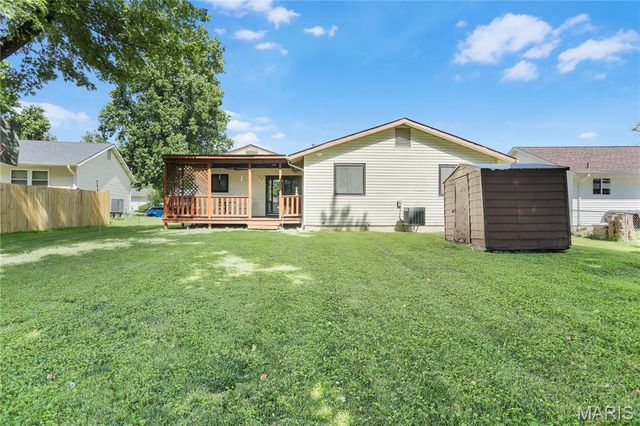 15575 Fox Plains Drive, Florissant, MO 63034
