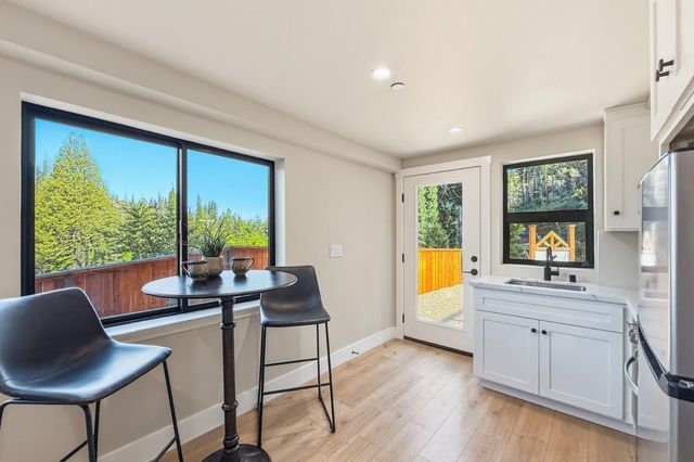 230 Fern Rock Way, Boulder Creek, CA 95006