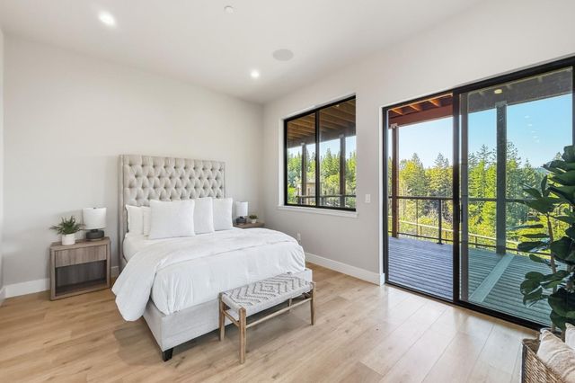 230 Fern Rock Way, Boulder Creek, CA 95006
