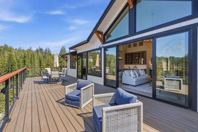 230 Fern Rock Way, Boulder Creek, CA 95006