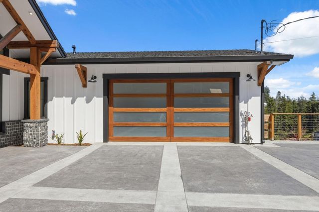 230 Fern Rock Way, Boulder Creek, CA 95006