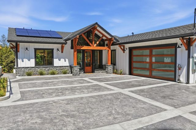 230 Fern Rock Way, Boulder Creek, CA 95006