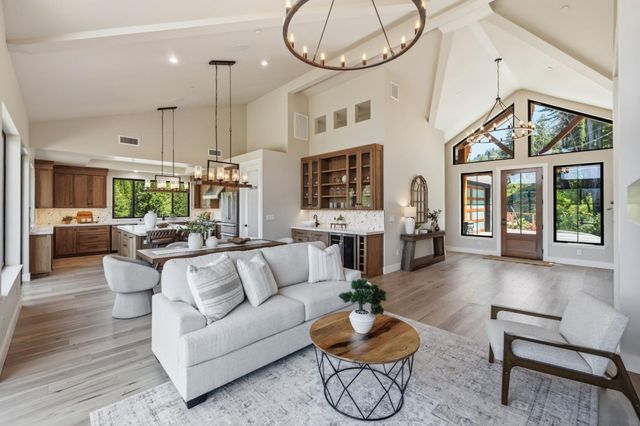 230 Fern Rock Way, Boulder Creek, CA 95006