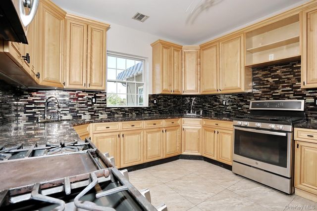 1302 Parkview Drive, Spring Valley, NY 10977