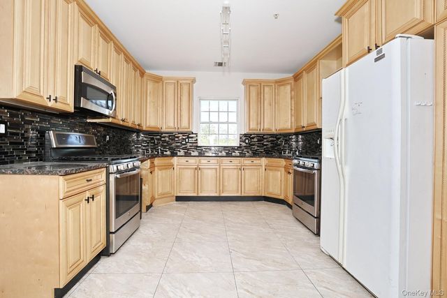 1302 Parkview Drive, Spring Valley, NY 10977