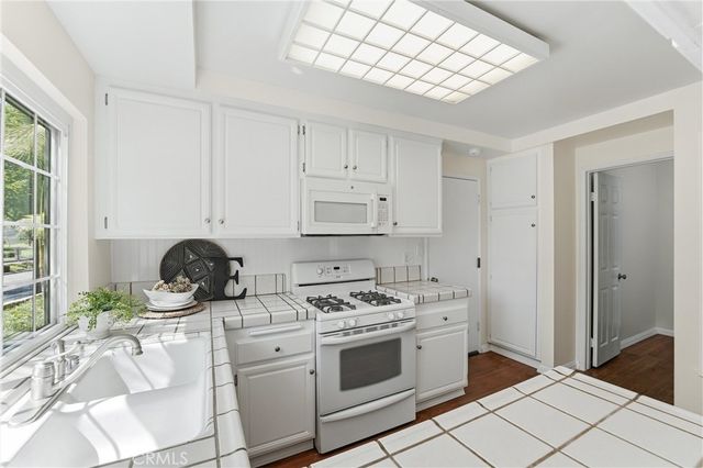 1836 W W Falmouth Avenue 11, Anaheim, CA 92801