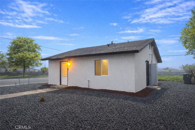 145 Kincaid, Bakersfield, CA 93307