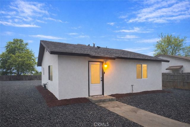 145 Kincaid, Bakersfield, CA 93307