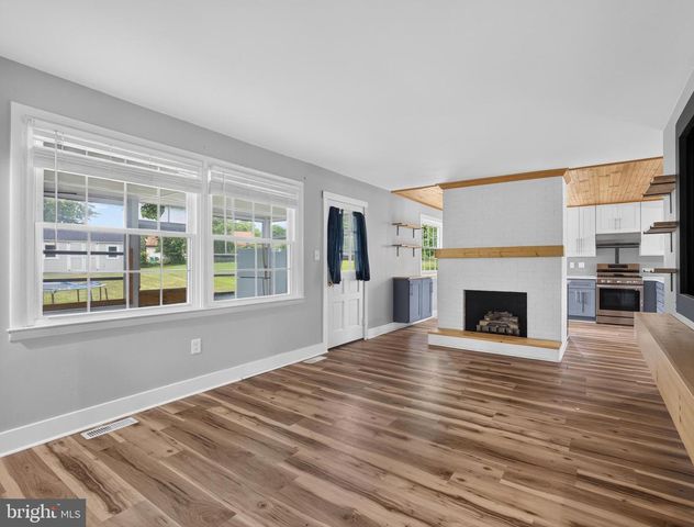 1741 BANTRY DR, Dresher, PA 19025
