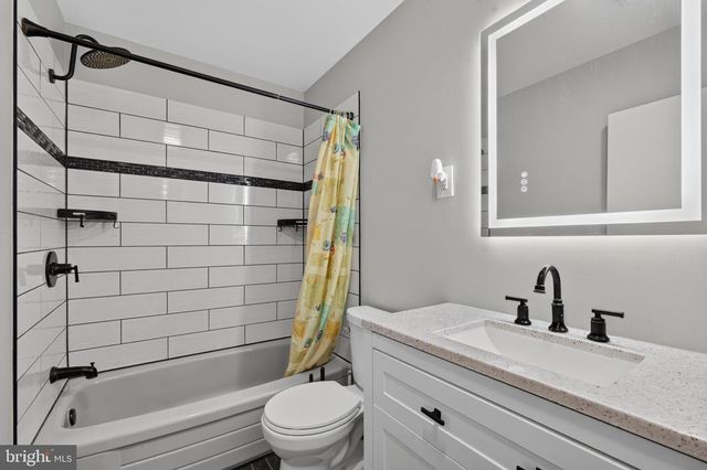 1741 BANTRY DR, Dresher, PA 19025