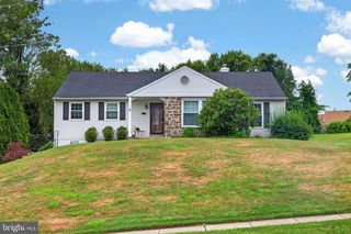 1741 BANTRY DR, Dresher, PA 19025