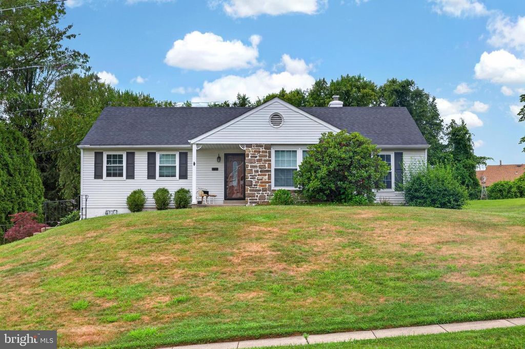 1741 BANTRY DR, Dresher, PA 19025