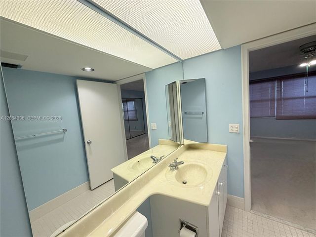 12901 SW 15th Ct 402V, Pembroke Pines, FL 33027