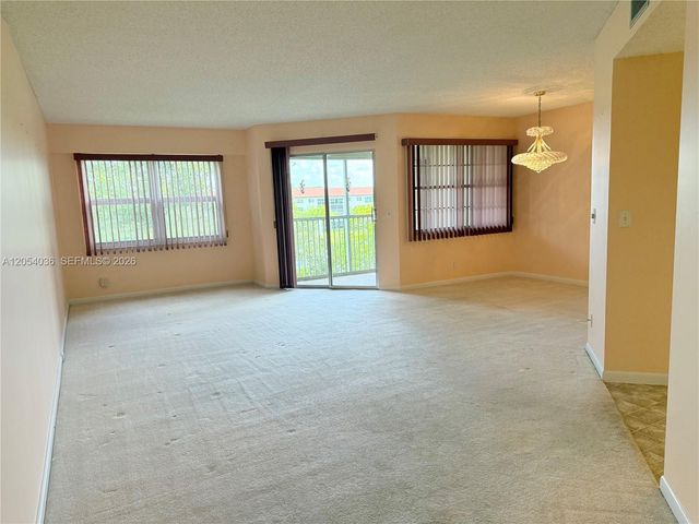12901 SW 15th Ct 402V, Pembroke Pines, FL 33027