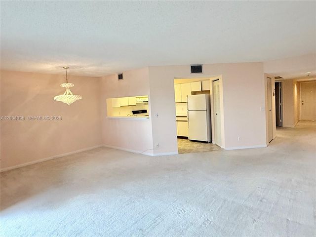 12901 SW 15th Ct 402V, Pembroke Pines, FL 33027
