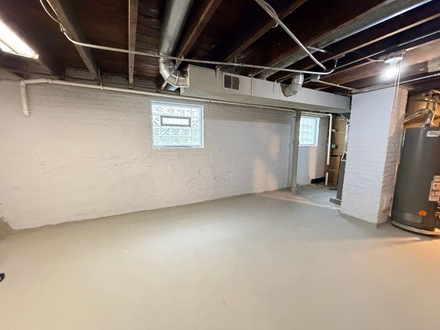 13903 S State Street, Riverdale, IL 60827