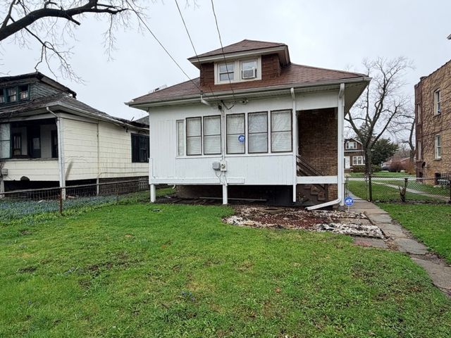13903 S State Street, Riverdale, IL 60827