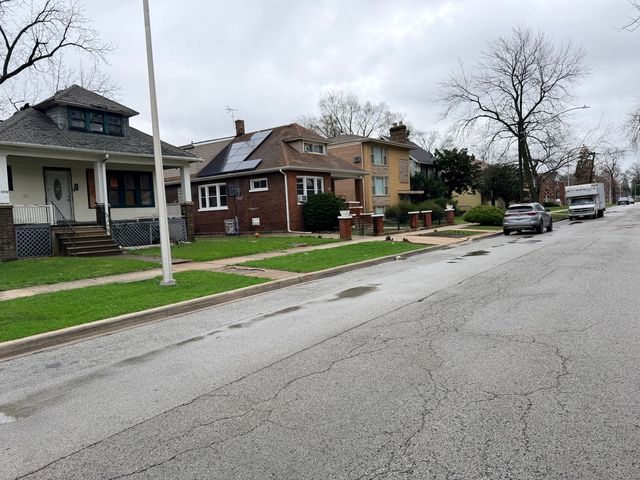 13903 S State Street, Riverdale, IL 60827