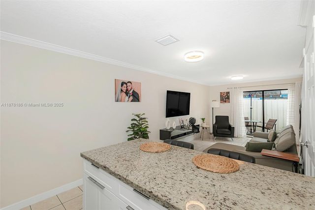 12025 SW 18th St 11-47, Miami, FL 33175