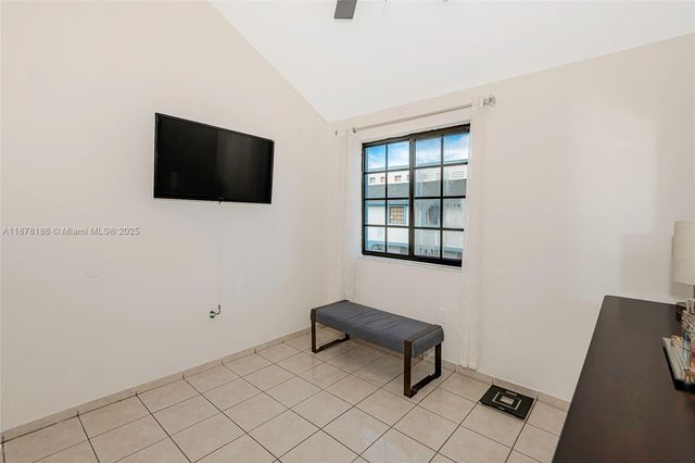 12025 SW 18th St 11-47, Miami, FL 33175