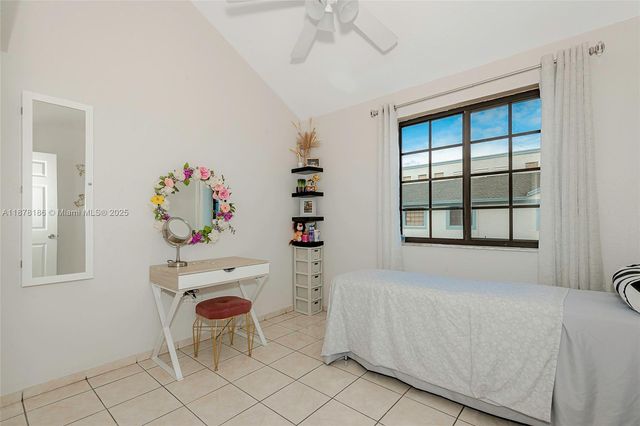 12025 SW 18th St 11-47, Miami, FL 33175
