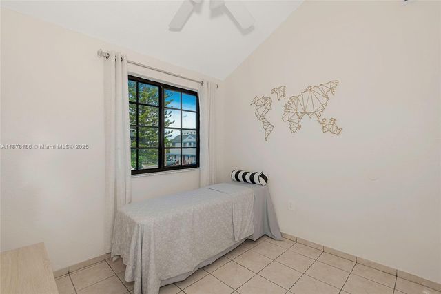 12025 SW 18th St 11-47, Miami, FL 33175