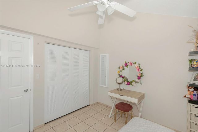 12025 SW 18th St 11-47, Miami, FL 33175