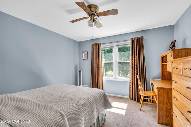 6 Johnny Drive, Farmingdale, NJ 07727