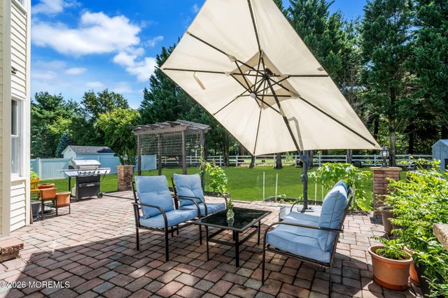 6 Johnny Drive, Farmingdale, NJ 07727
