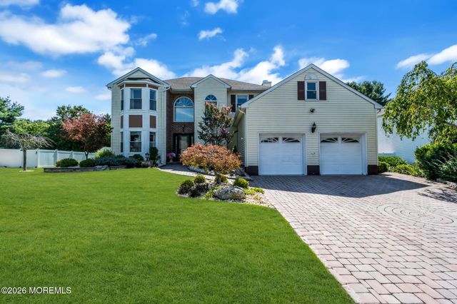 6 Johnny Drive, Farmingdale, NJ 07727
