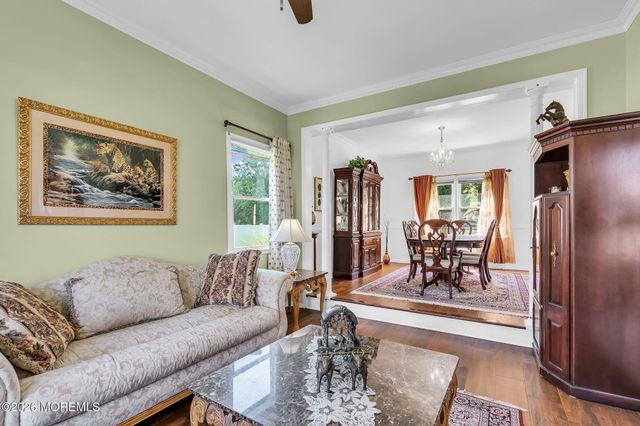 6 Johnny Drive, Farmingdale, NJ 07727