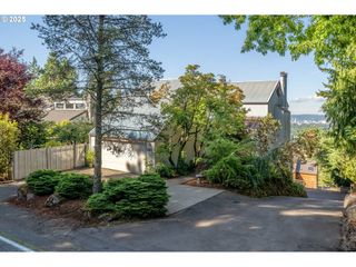 3123 Ne ROCKY BUTTE Rd, Portland, OR 97220