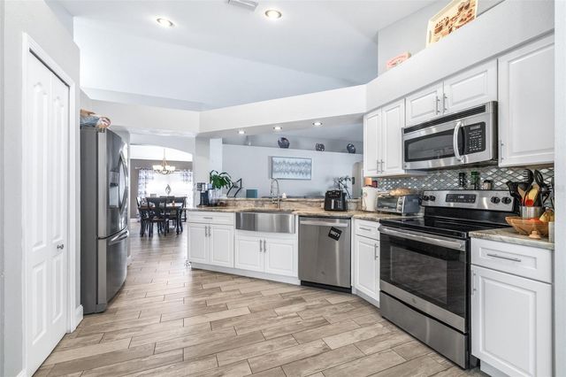 12323 SOUTHBRIDGE TERRACE, Hudson, FL 34669