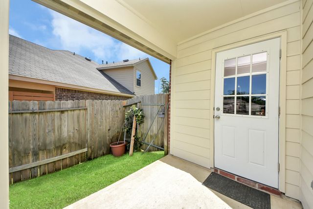 5616 Rainflower Terrace Lane, Spring, TX 77389