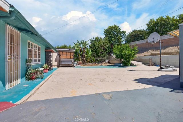 10894 Jamie Avenue, Pacoima, CA 91331